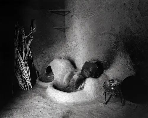 Morocco Dra valley ksar Tissergate house interior kitchen ©Bart Deseyn