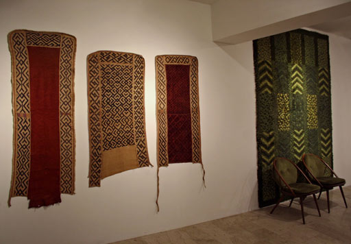 geometrien exhibition graz shoowa velvets + modernist richter carpet